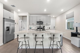 5612 Mentmore Dr, Mangonia Park, FL 33407