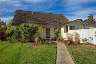 115 Embarcadero Rd, Palo Alto, CA 94301