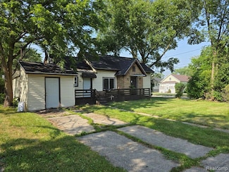 402 Oak St, Saginaw, MI 48604