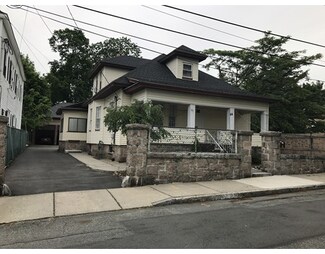 44 Chelmsford St, Methuen, MA 01844
