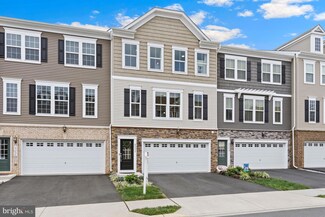 8952 Englewood Farms Dr, Manassas, VA 20112