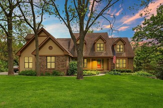 1218 W Tamarack Ct, McHenry, IL 60050