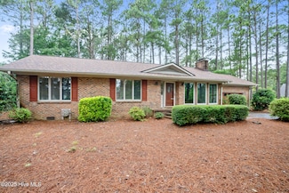 197 N Erfie Dr, Pinebluff, NC 28373