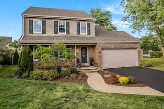 957 Whittington Dr, Geneva, IL 60134
