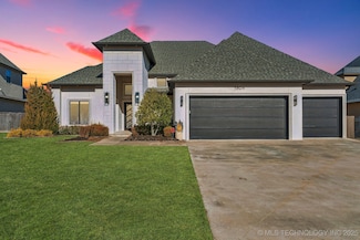 5804 W Waco St, Broken Arrow, OK 74011