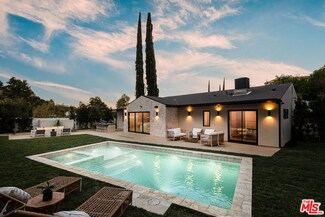 16405 Royal Hills Dr, Encino, CA 91436