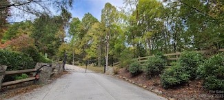 51 Wolverine Ct, Waynesville, NC 28785