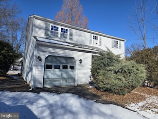 3027 Potshop Rd, Norristown, PA 19403