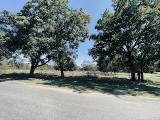 400 5th, Junction, TX 76849