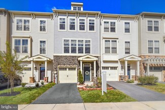 736 Rollins Ln, Glen Burnie, MD 21060