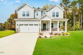214 Dreamweaver Ct, Sanford, NC 27330