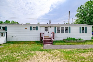 36 Lakewood Dr, Limington, ME 04049