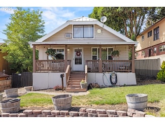 2043 Melrose St, Klamath Falls, OR 97601