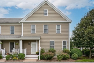 22 Cortland Dr Unit 22, Stow, MA 01775