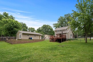 1319 County Road C E, Saint Paul, MN 55109