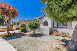 124 Lorimer St, Salinas, CA 93901