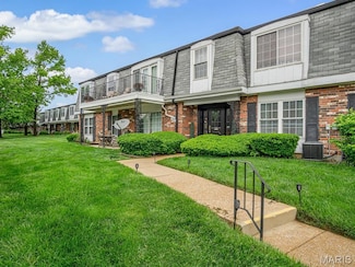 1667 Blue Ridge Dr Unit E, Saint Louis, MO 63125