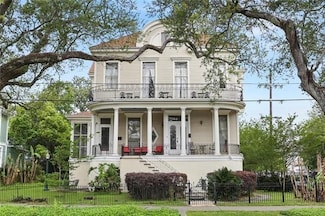 4402 Chestnut St, New Orleans, LA 70115