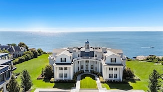 35 Littles Point Rd Unit S201, Swampscott, MA 01907