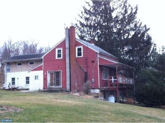220 Cemetary Rd, Jonestown, PA 17038