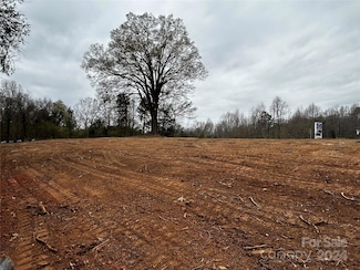 1421 Speer Bridge Rd, Yadkinville, NC 27055