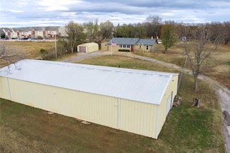 3412 S Division St, Guthrie, OK 73044