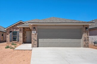 608 E 31st St, Wolfforth, TX 79382