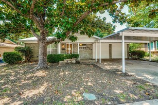 426 Darlene Ln, Arlington, TX 76010