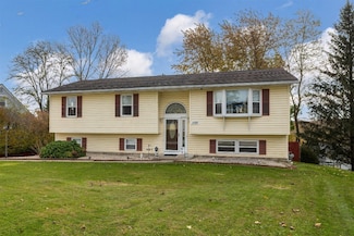 1125 E Arlington Rd, Erie, PA 16504