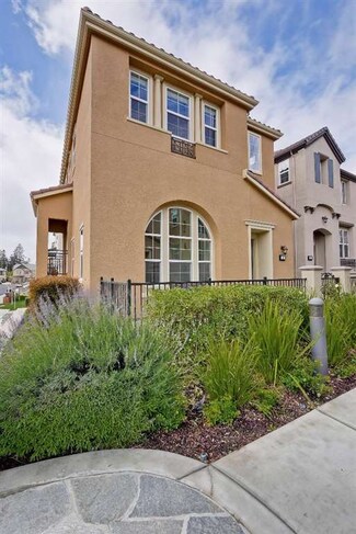 11 Paterson Place, Santa Clara, CA 95050