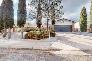 4807 Parsifal St NE, Albuquerque, NM 87111