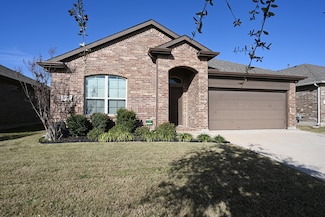 228 Red Fox Ln, Denton, TX 76210
