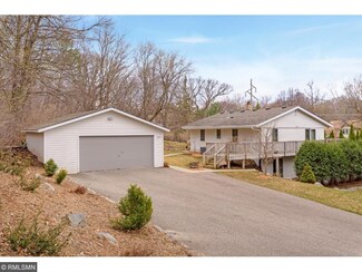 14717 Idylwood Rd, Minnetonka, MN 55345