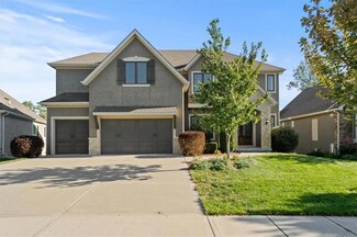 9122 W 178th St, Overland Park, KS 66062