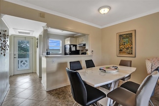 5103 NW 35th St Unit 605, Lauderdale Lakes, FL 33319