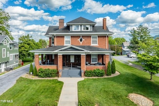 114 E Unaka Ave, Johnson City, TN 37601