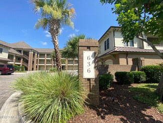 636 Village Park Dr Unit 104, Wilmington, NC 28405