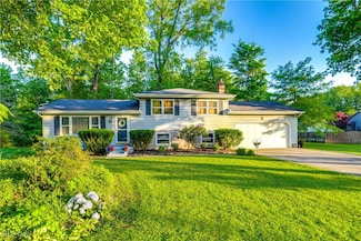 1429 Tomilu Dr, Girard, OH 44420