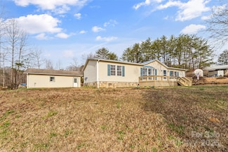 330 Roland Chapel Rd, Nebo, NC 28761