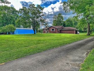 14 Steingrabe Rd, New Wilmington, PA 16142