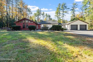 228 Lampman Rd, Broadalbin, NY 12025