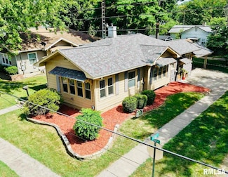 308 W Reed St, Benton, IL 62812