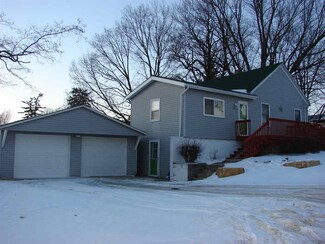 1031 Center St, Mineral Point, WI 53565