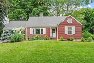 15 Elma Cir, Shrewsbury, MA 01545