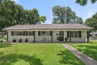 300 L S P Cir, Kerens, TX 75144