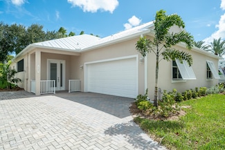 4280 Alamanda Key Dr, Melbourne, FL 32901