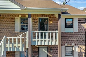 212 Olde Vineyard Ct Unit 212, Winston Salem, NC 27104