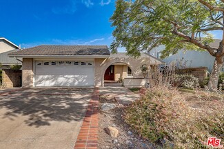 25212 Derby Cir, Laguna Hills, CA 92653