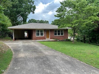404 W 9th St, Siler City, NC 27344