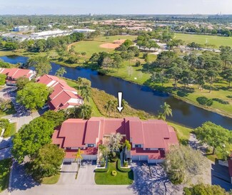 6 Lexington Ln E Unit 63, Palm Beach Gardens, FL 33418